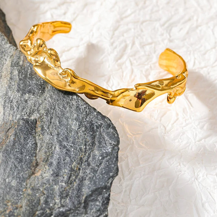 Boulders Cuff